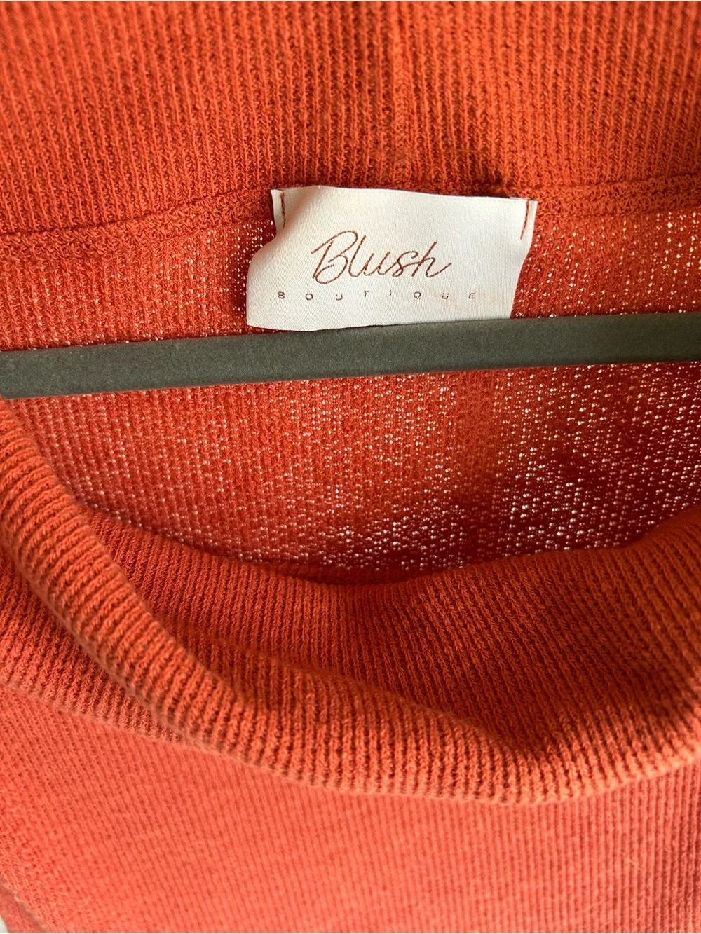 Nashville’s Blush Boutique Women’s  burnt orange Cowl Neck Sweater. Size Small